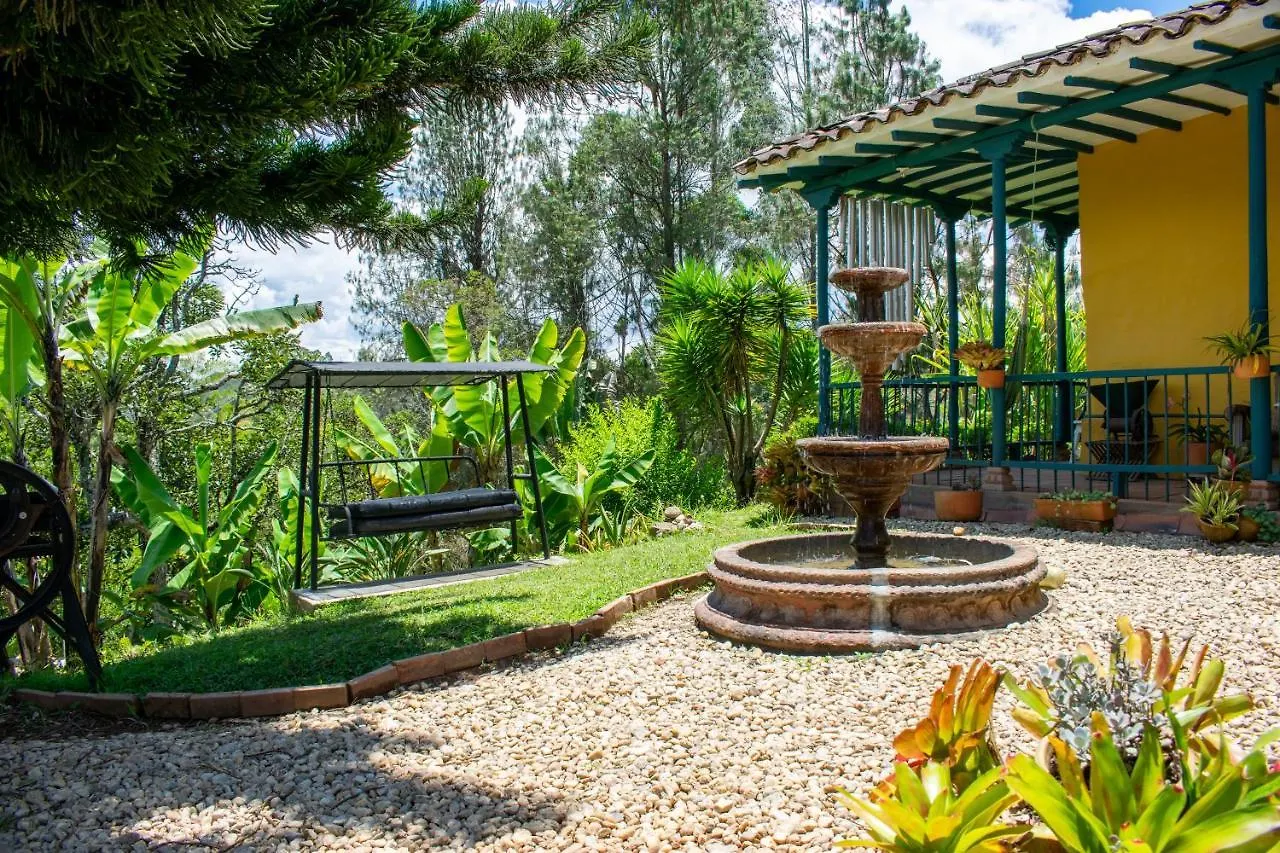 Сasa de vacaciones FINCA COCUYAL...todo un pesebre VIVO! Rionegro