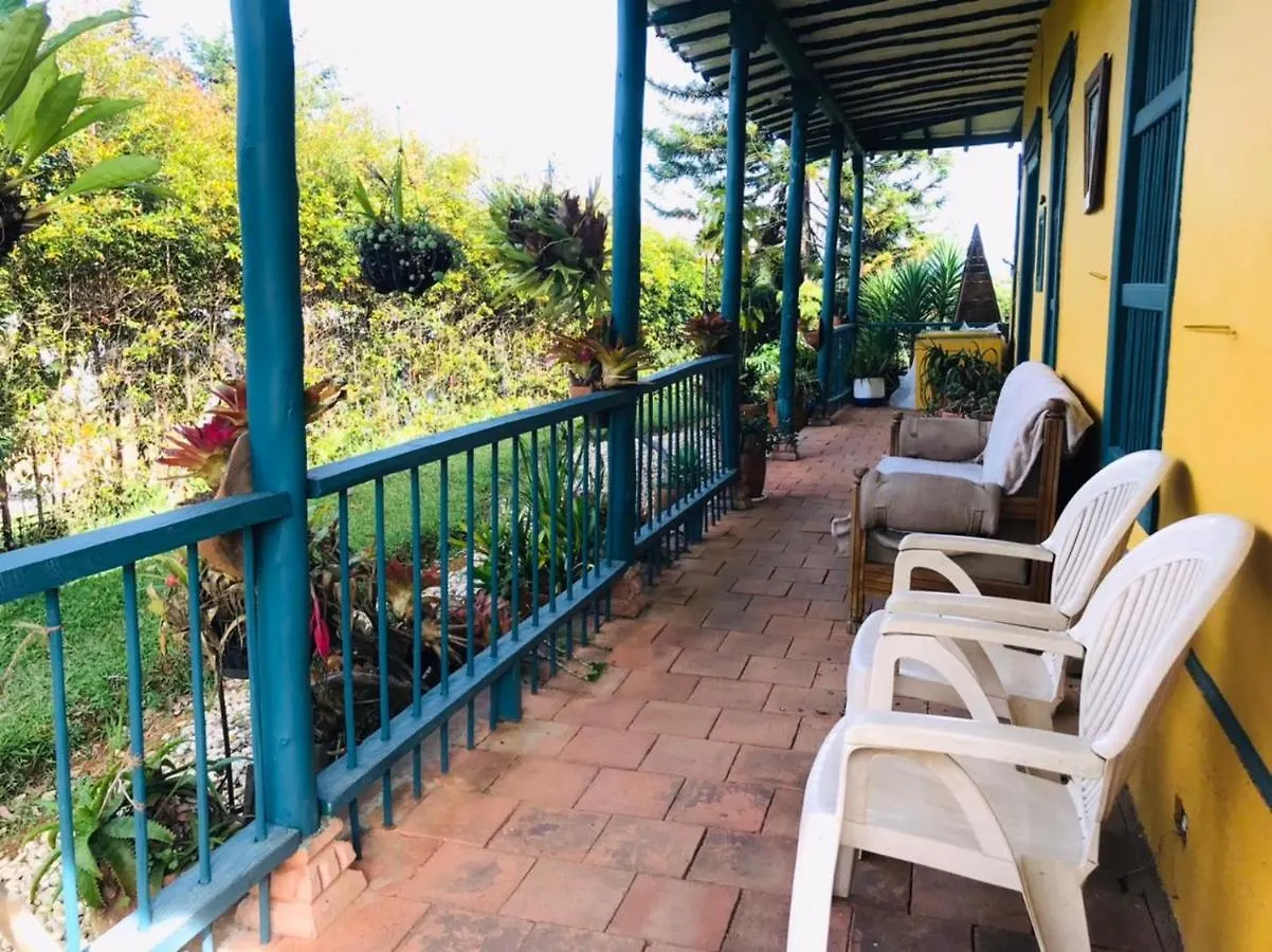 Сasa de vacaciones FINCA COCUYAL...todo un pesebre VIVO! Rionegro